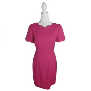 Santa Fe Women's 8 Fuchsia Short Sleeve Scalloped Knee Lenght Shealth Dress